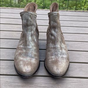 Seychelles Double Zip Booties